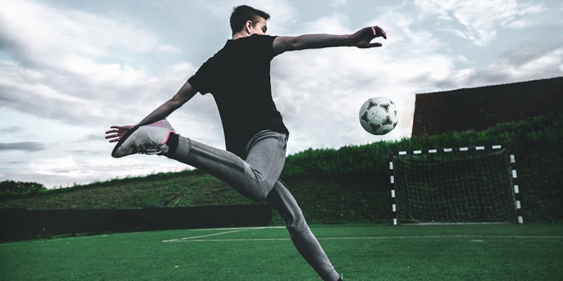 世界杯官方主入口概念图 - 宏伟的体育场与足球